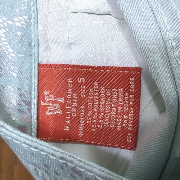 Wallflower Snakeskin Print Skinny Jeans - Picture 8 of 10